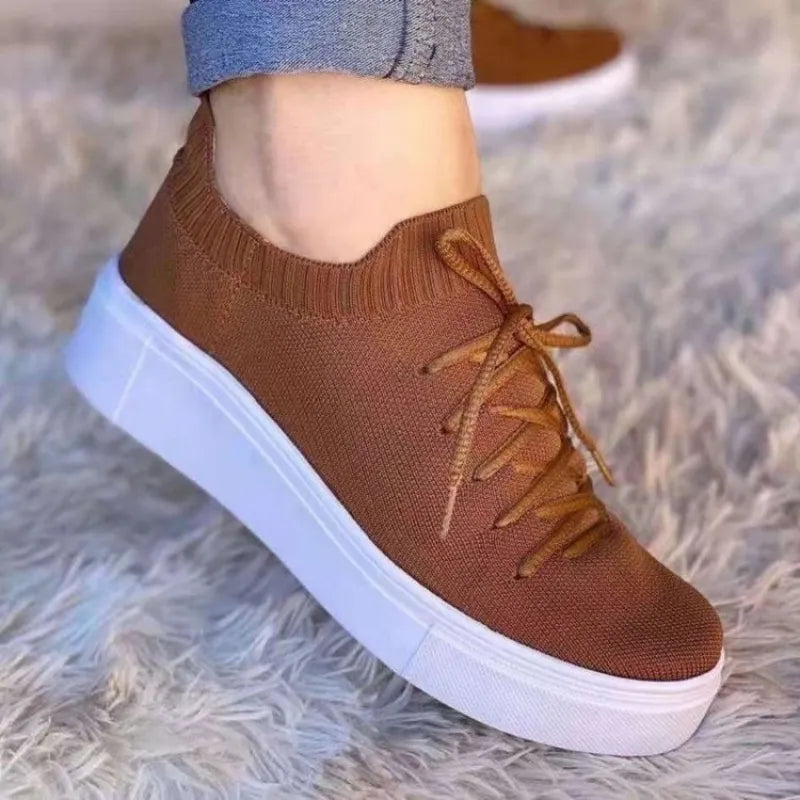 Minimalistyczna esencja Schnürschuhe