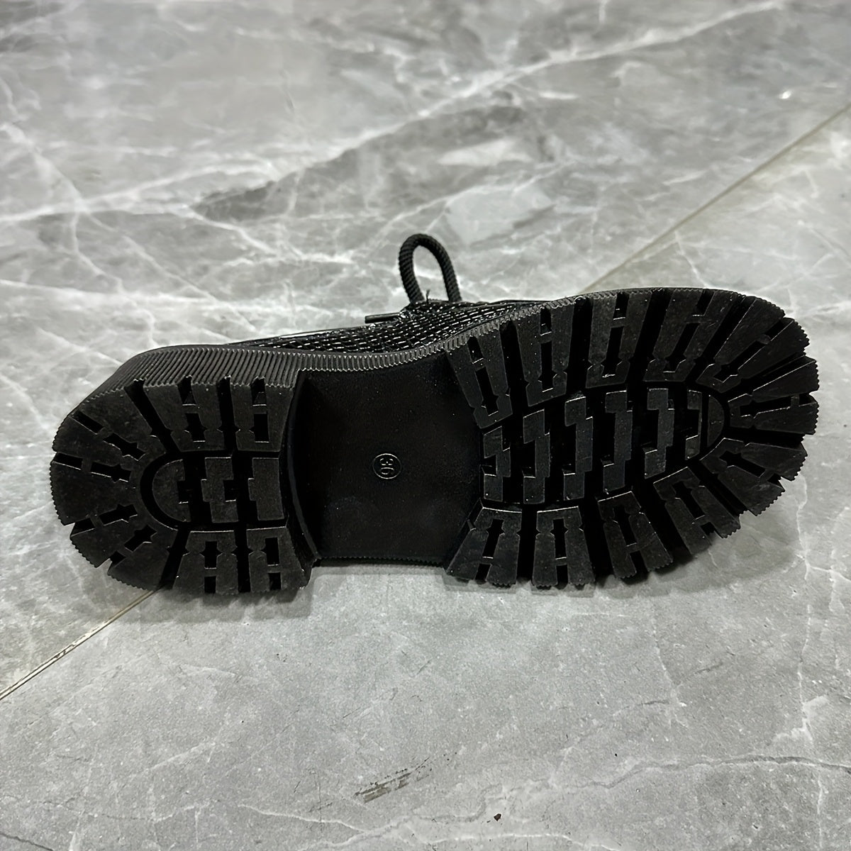 Letnie loafersy damskie - Wygodne loafersy na platformie z wężowym wzorem