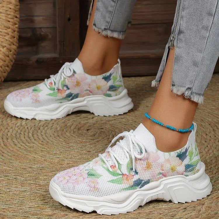 Grissel - Oddychające buty na płaskiej podeszwie z siateczką w kwiatowy wzór