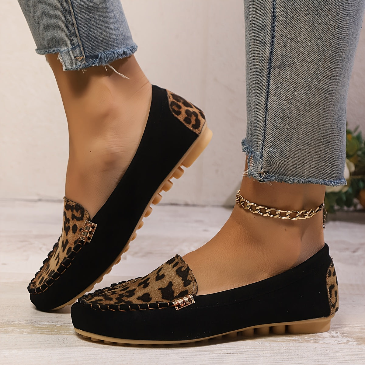 Letnie loafersy damskie - Wygodne buty wsuwane z nadrukiem lamparta