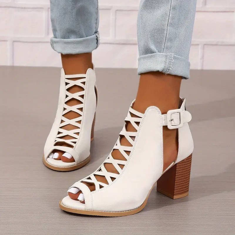 Elrica - urocze sandały typu peep toe w stylu vintage na grubym obcasie