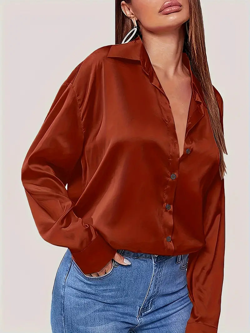 Satynowa bluzka zapinana na guziki, plus size
