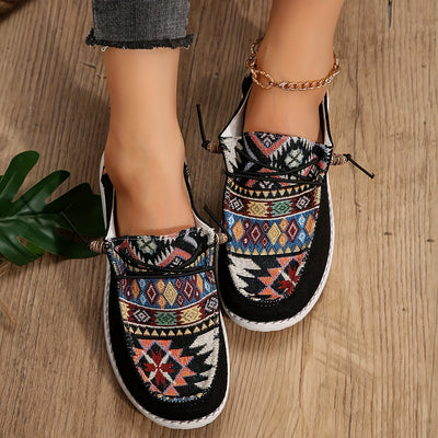Letnie loafersy damskie - Lekkie płócienne loafersy w stylu etno