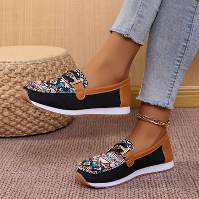 Damskie buty wsuwane - brytyjski styl, wygoda i oddychalność