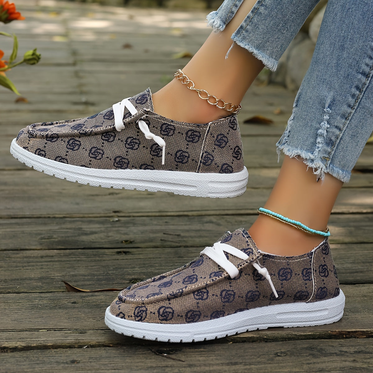 Letnie loafersy damskie - Lekkie buty wsuwane z kwiatowym wzorem