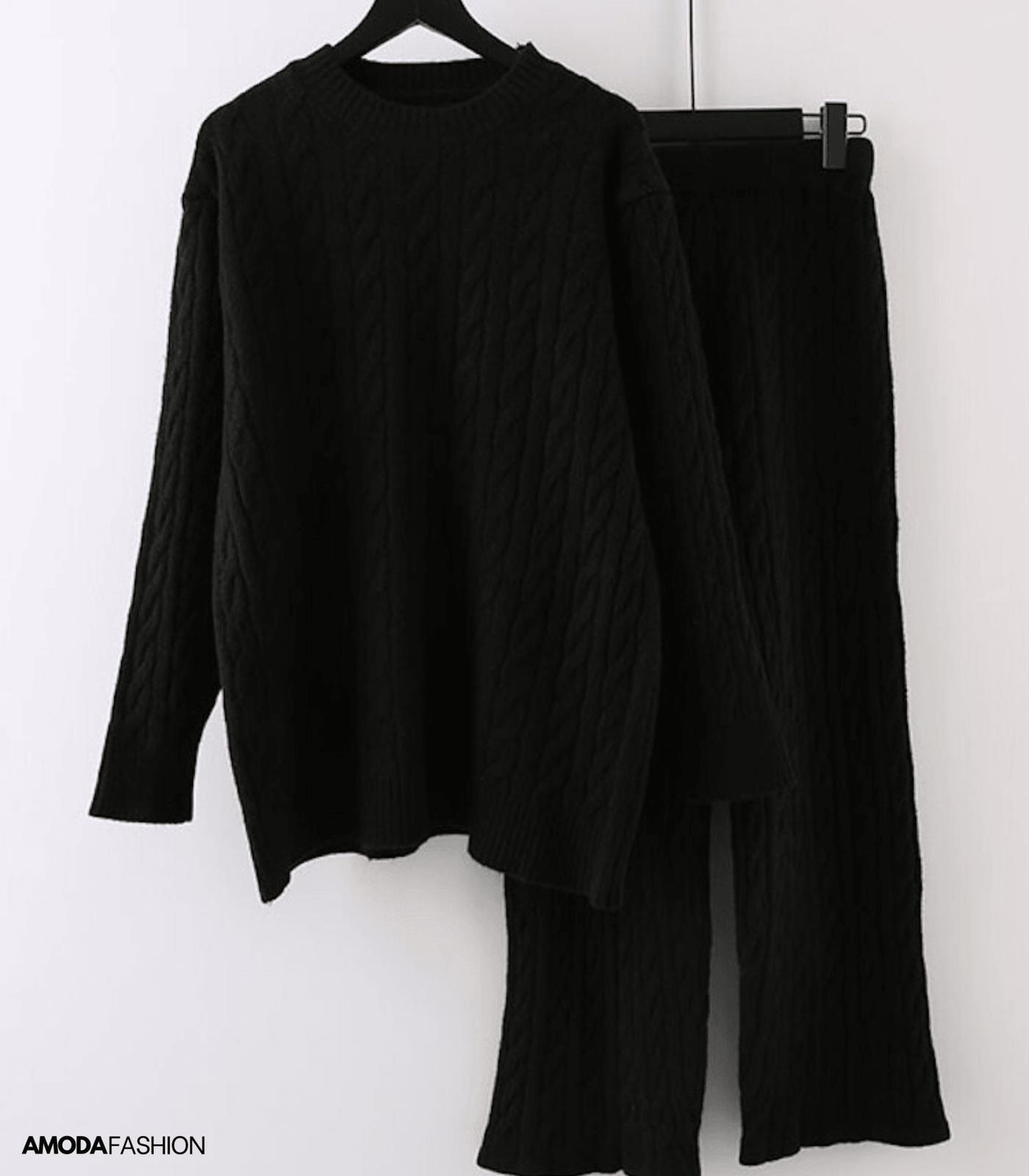 Sweter i spodnie w stylu krzyżowym na zimę